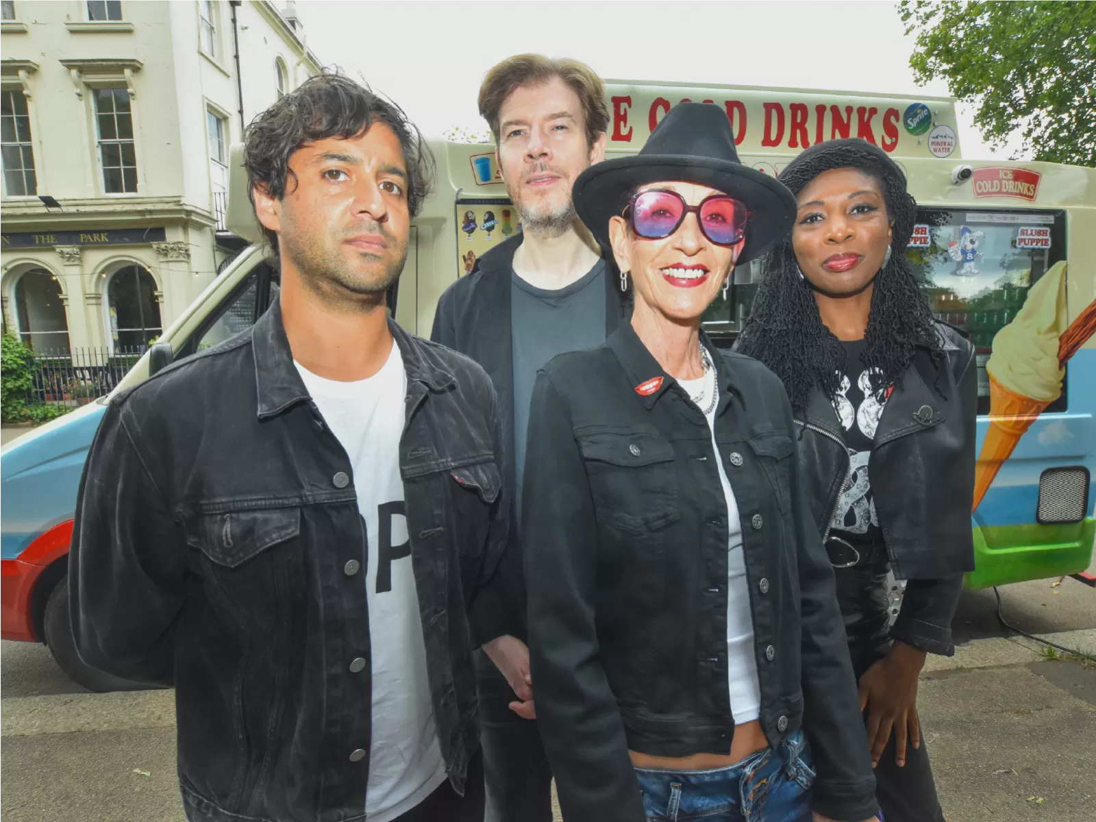 Au Pairs live concert heavy punk pop Nobel Leiden 