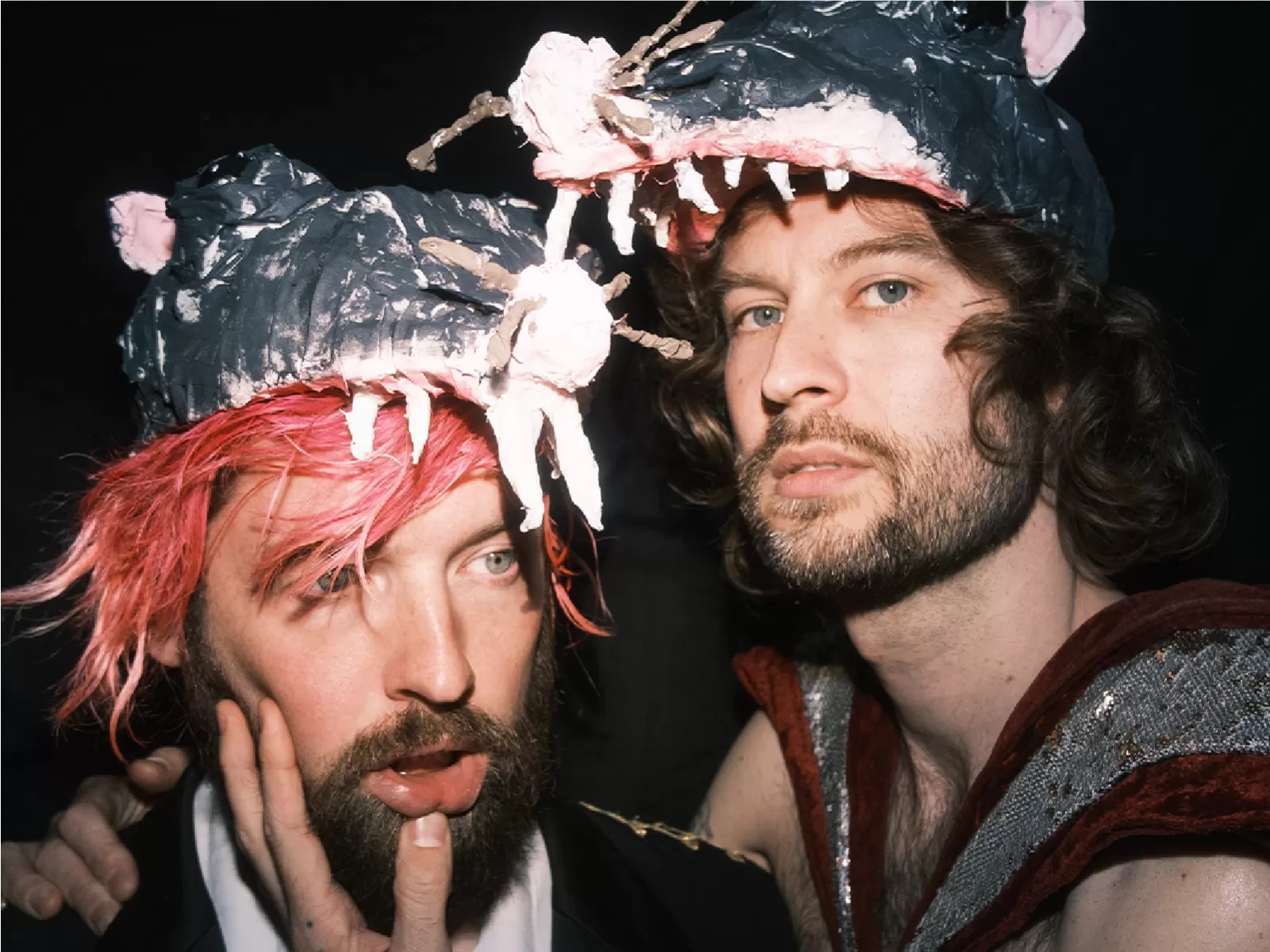 Magic Tom & Yuri 6 statieven goochelshow theater punk Nobel Leiden