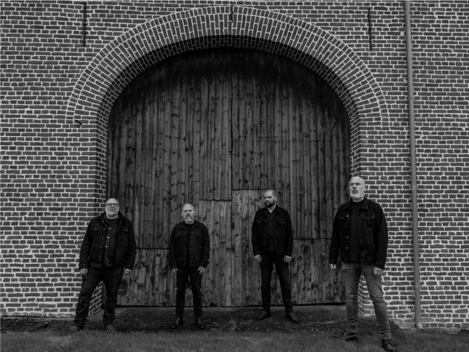 postmetal metal guitar gitaar hemelbestormer gavran live concert heavy