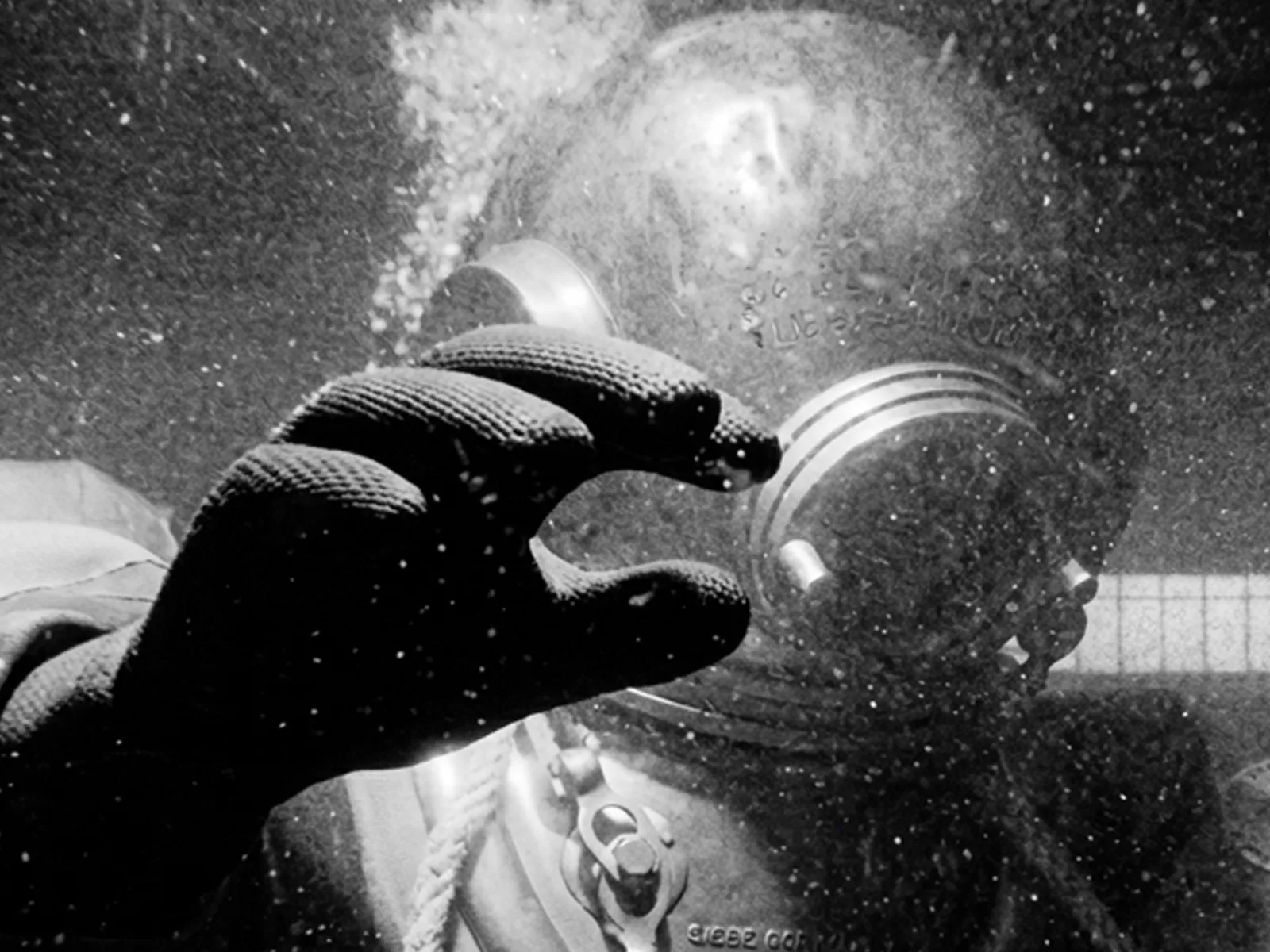 Unterwasser underground techno club Nobel Leiden