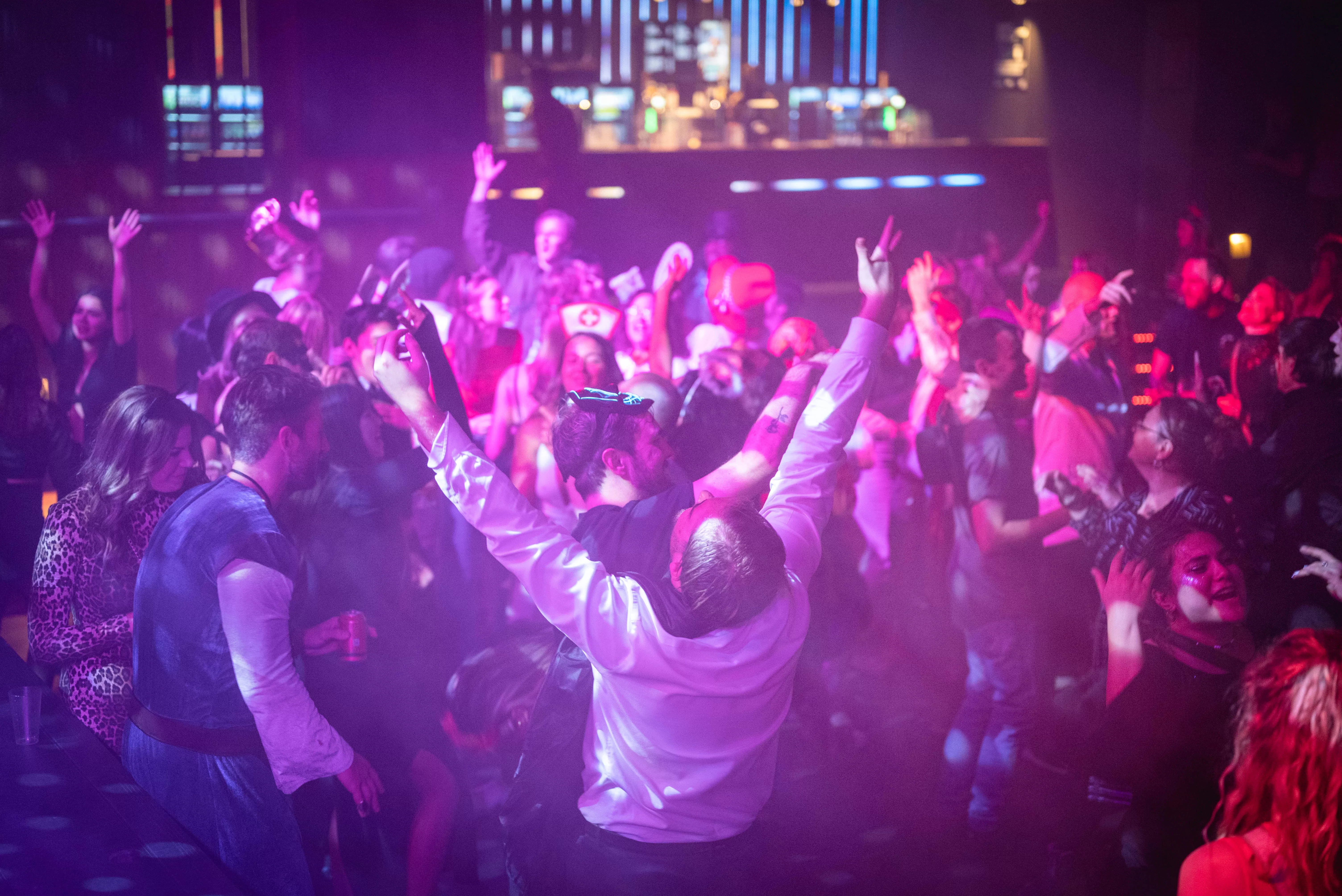 Dance in de Nobel - clubnachten en uitgaan in Leiden