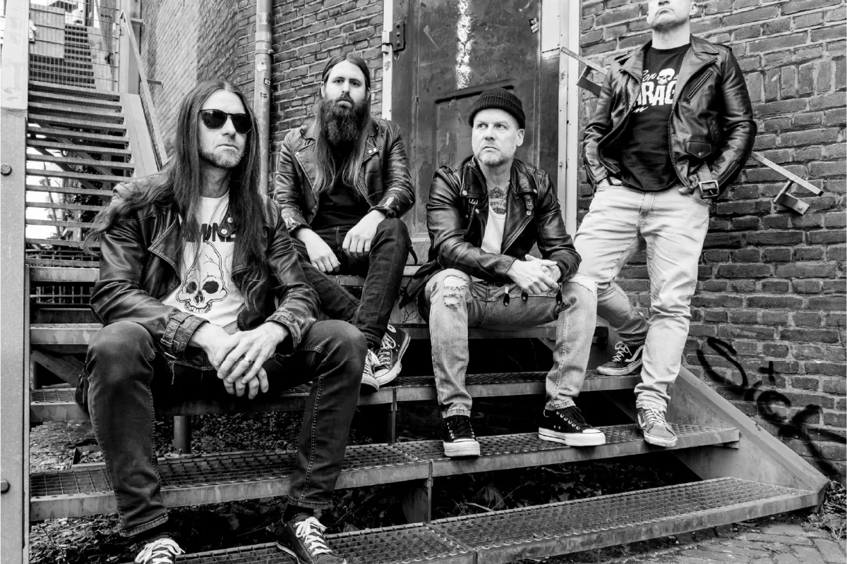 Ramones Alive, Rock, nobel, heavy