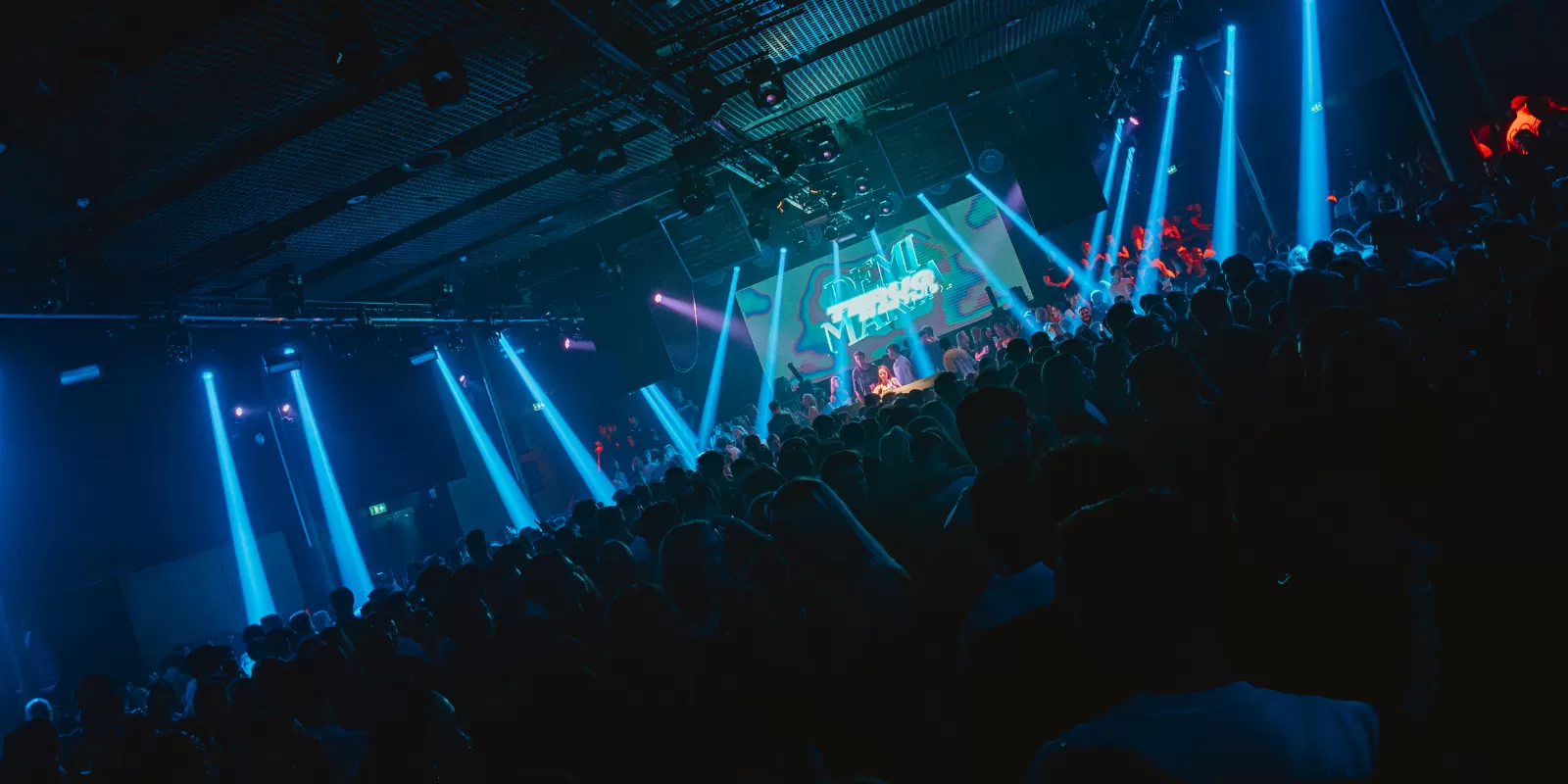 Terug in de Tijd in Nobel Leiden